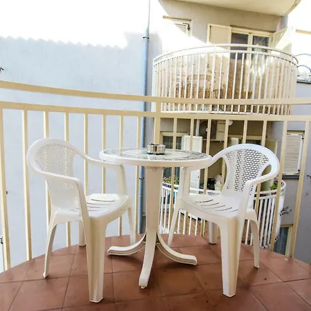 Gala With Balcony And Private Parking * Poreč