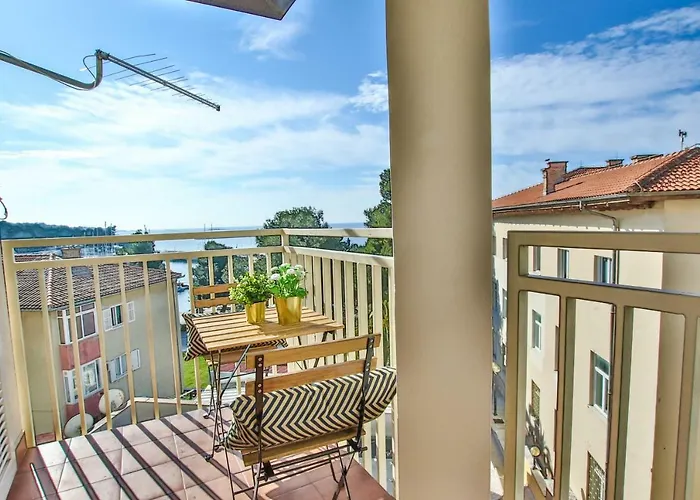 Appartamento Gala With Balcony And Private Parking *